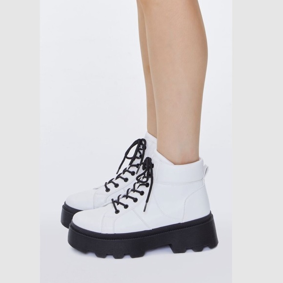 Forever 21 Chunky White Booties - Picture 6 of 9